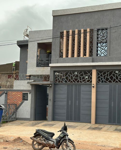 Villa R+1 contemporaine livrée